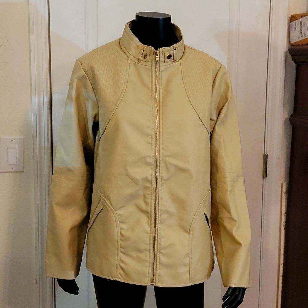 BRAND NEW BEIGE WOMEN"S LEATHER JACKET
